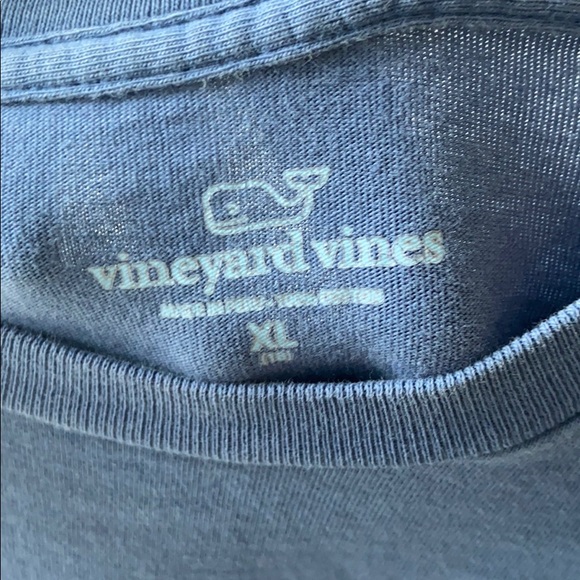 vineyard vines long sleeve - Picture 3 of 3
